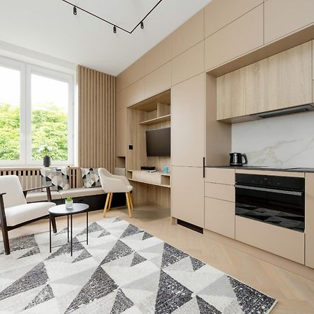 ורשה Przytulne Studio W Zielonej Okolicy Srodmiescia By Noclegi Renters מראה חיצוני תמונה
